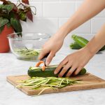 קולפן ג'וליאן OXO PREP