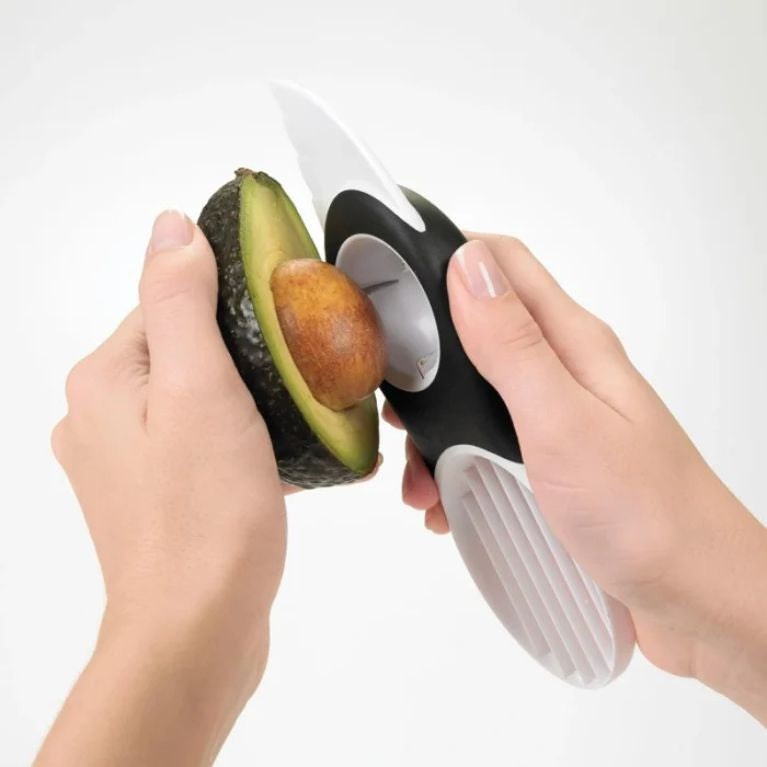פורס אבוקדו 3 ב-1 לבן OXO