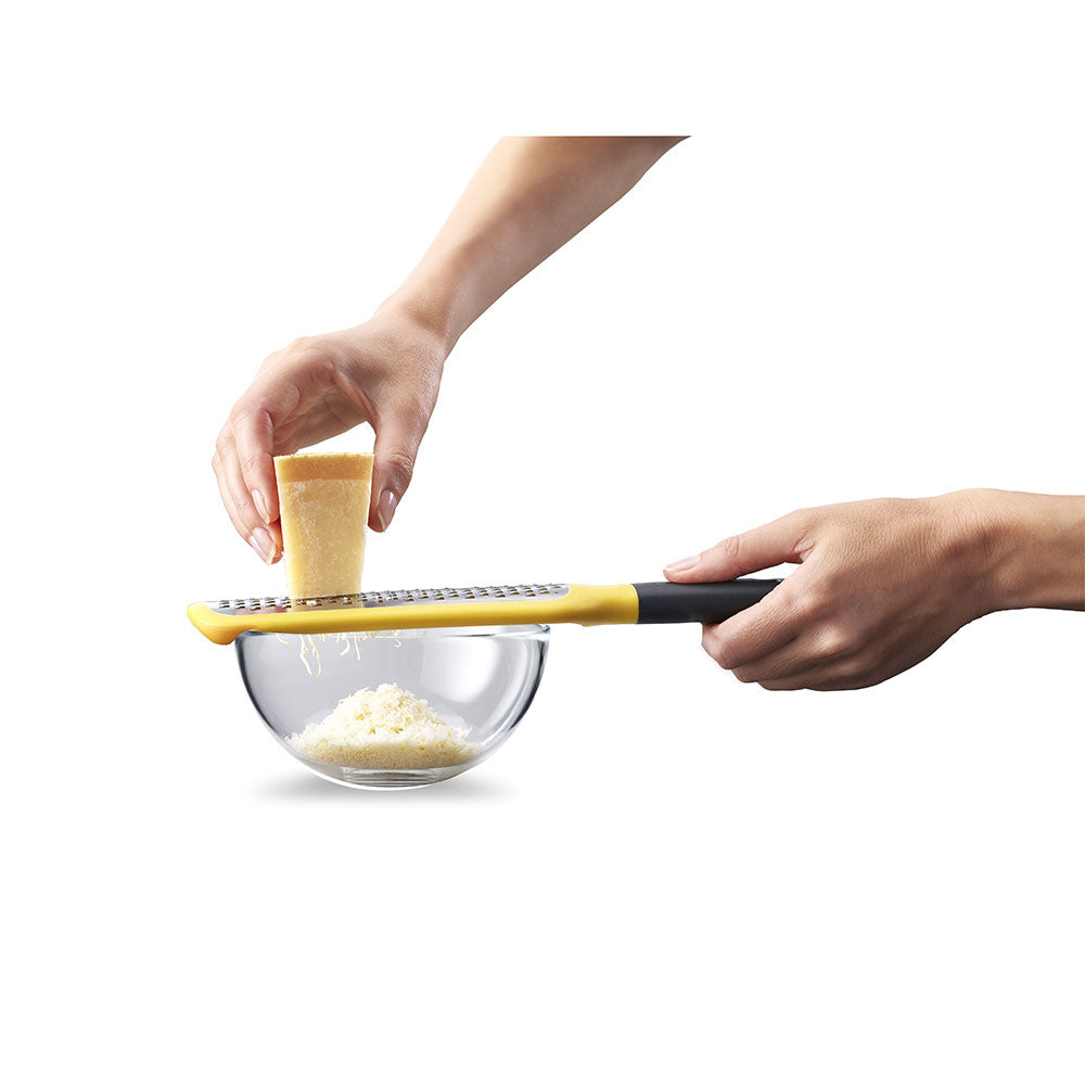 מגרדת GRIP GRATER עם ידית אחיזה Joseph Joseph
