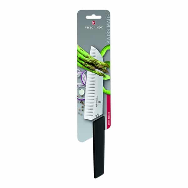 סכין סנטוקו 17cm ידית שחורה Victorinox