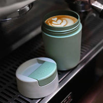 כוס TO GO ירוקה Joseph Joseph 340ml