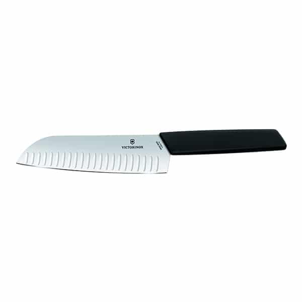 סכין סנטוקו 17cm ידית שחורה  Victorinox