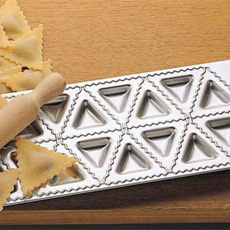 תבנית רביולי 18 משולשים Imperia